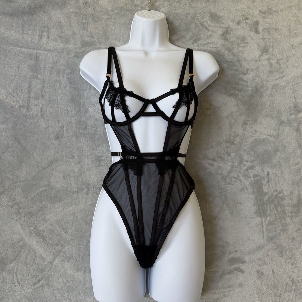 Bluebella Sierra Wired Bodysuit Black Open Cup Embroidered Lace Body 32C NWOT